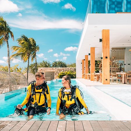 Van Der Valk Plaza Beach & Dive Resort Bonaire Кралендижк Екстериор снимка