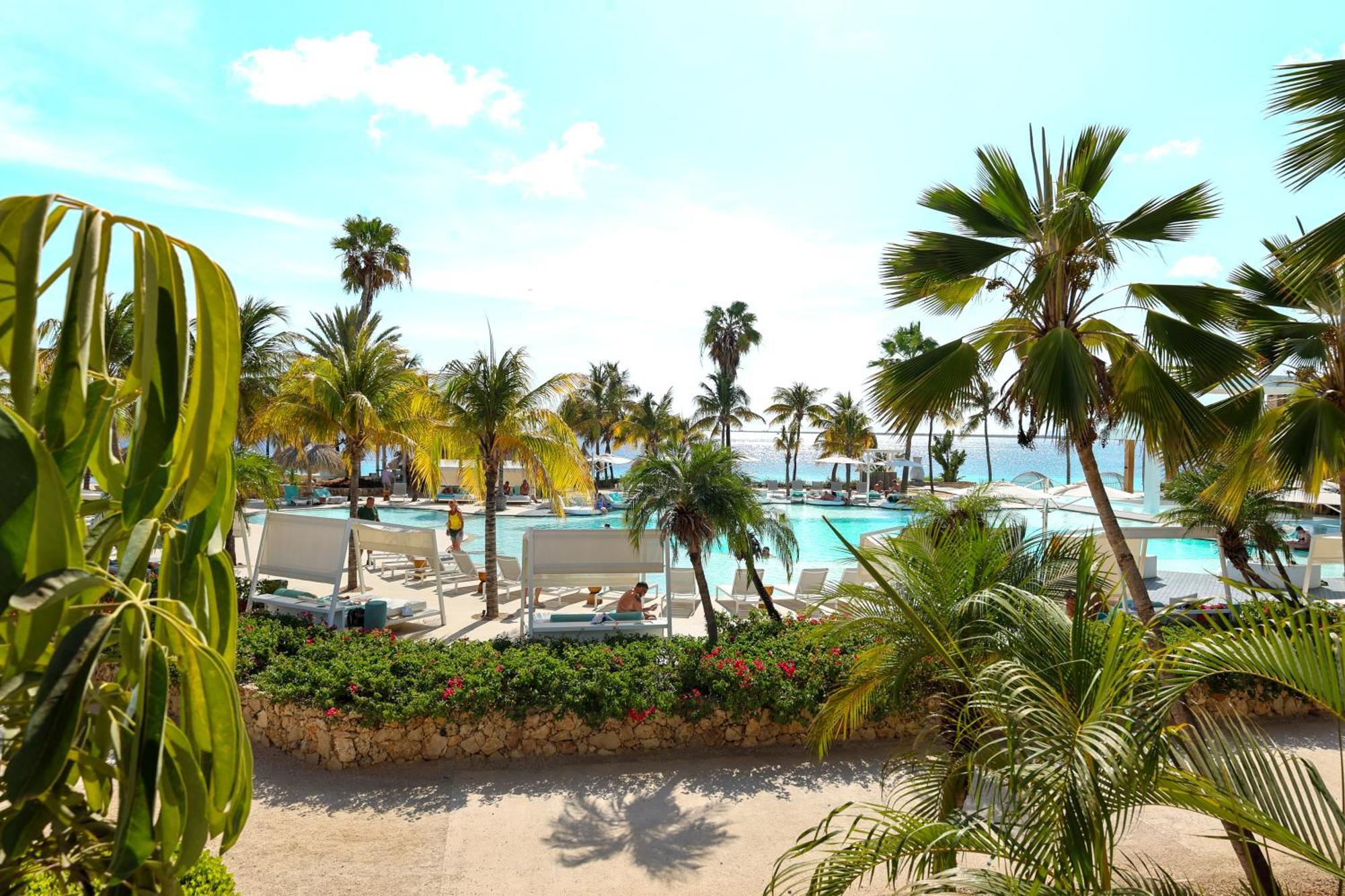 Van Der Valk Plaza Beach & Dive Resort Bonaire Кралендижк Екстериор снимка
