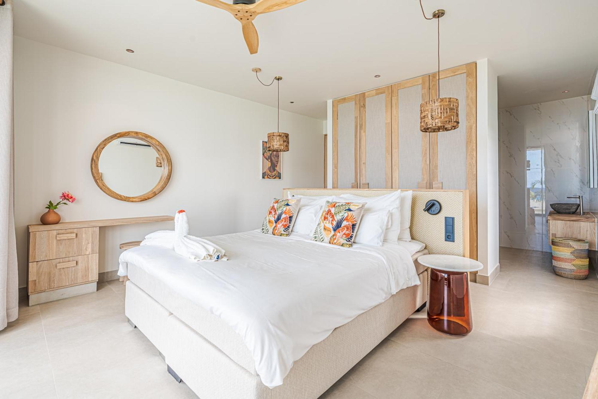 Van Der Valk Plaza Beach & Dive Resort Bonaire Кралендижк Екстериор снимка