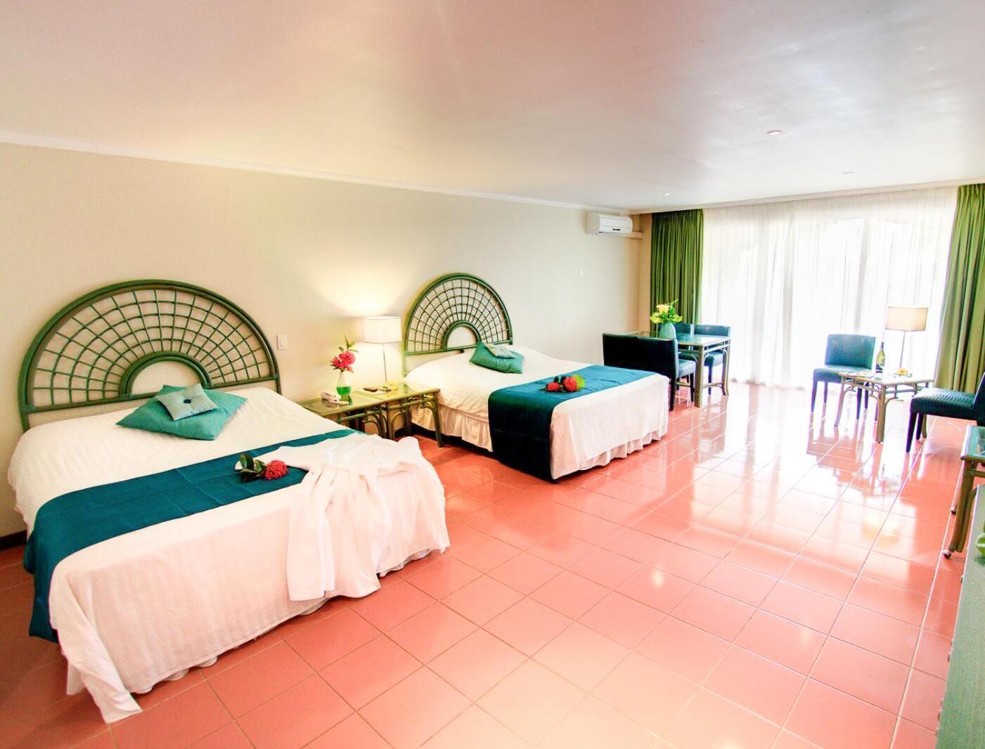 Van Der Valk Plaza Beach & Dive Resort Bonaire Кралендижк Стая снимка