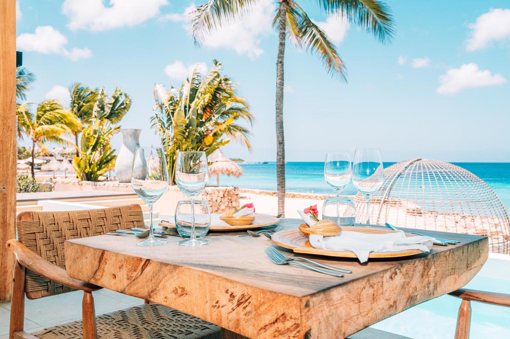 Van Der Valk Plaza Beach & Dive Resort Bonaire Кралендижк Екстериор снимка